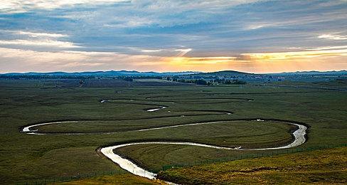 对话育碧叙事总监Vicky，带你了解全新《英雄无敌》的美术迭代与创新